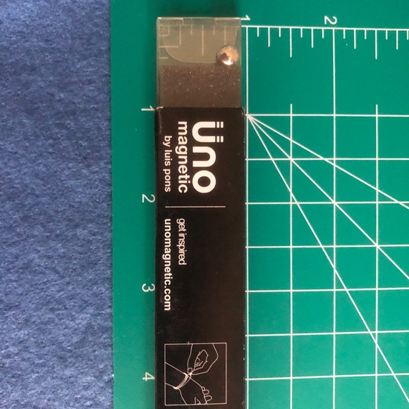 NWT Uno Magnetic Jewelry by Luis Pons: braves chain and magnet - Picture 5 of 5